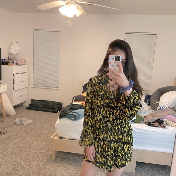 ASOS PLISSE SMOCK DRESS - Picture 2 of 3